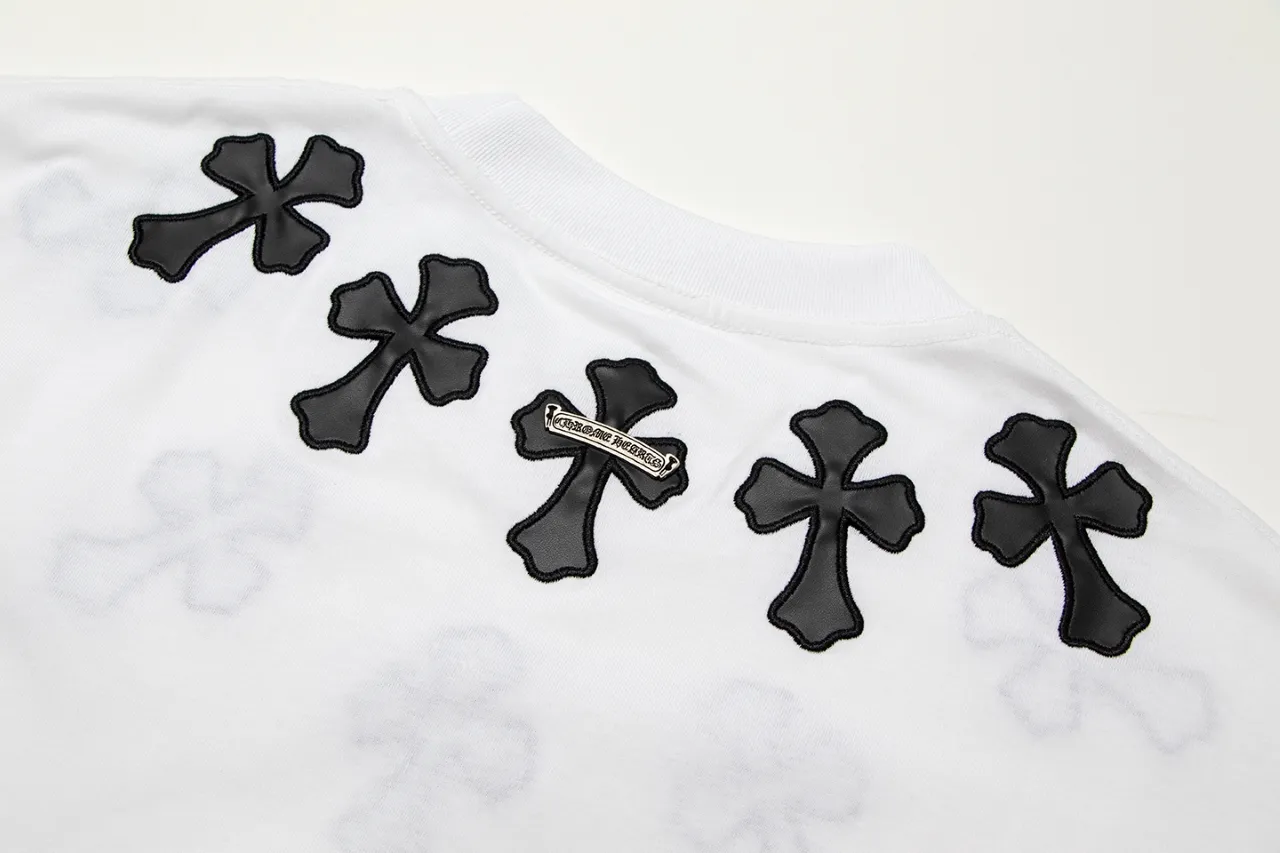 P150 Chrome Hearts Chrome Hearts Iron Cross Short Sleeve Size: SMLXL Color: White Black
